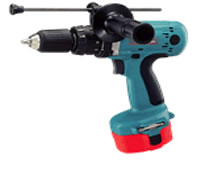 Makita 8433 DWAE Akülü Darbeli Matkap Tornavida